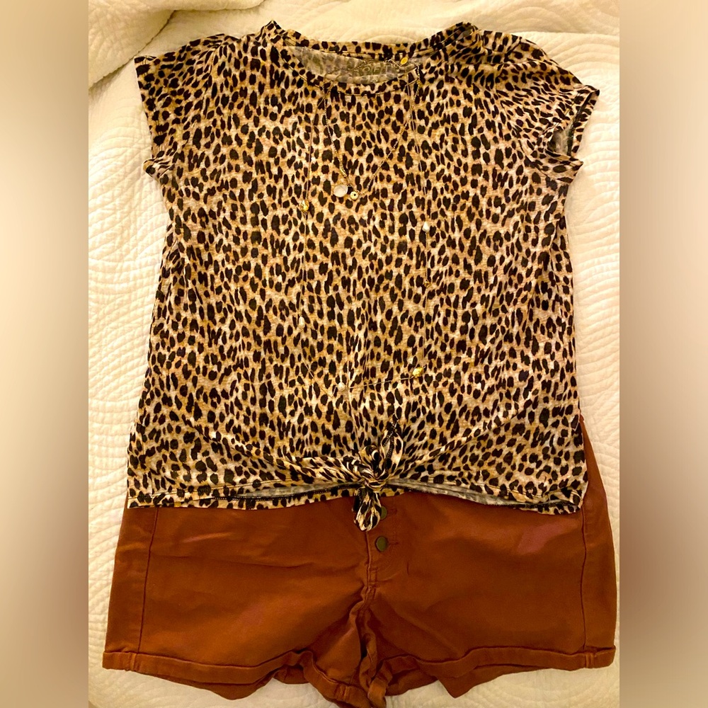Universal Thread Shorts!